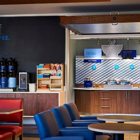 Holiday Inn Express & Suites - Madison West - Middleton By Ihg Ngoại thất bức ảnh