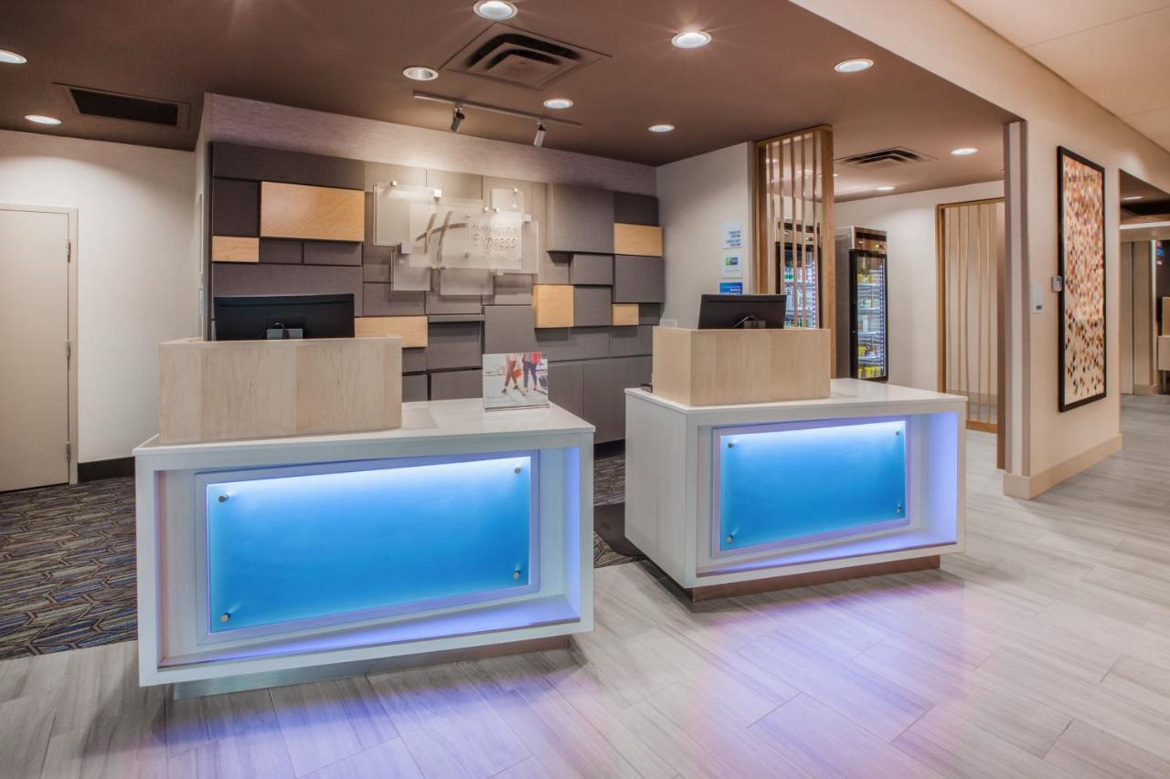 Holiday Inn Express & Suites - Madison West - Middleton By Ihg Ngoại thất bức ảnh