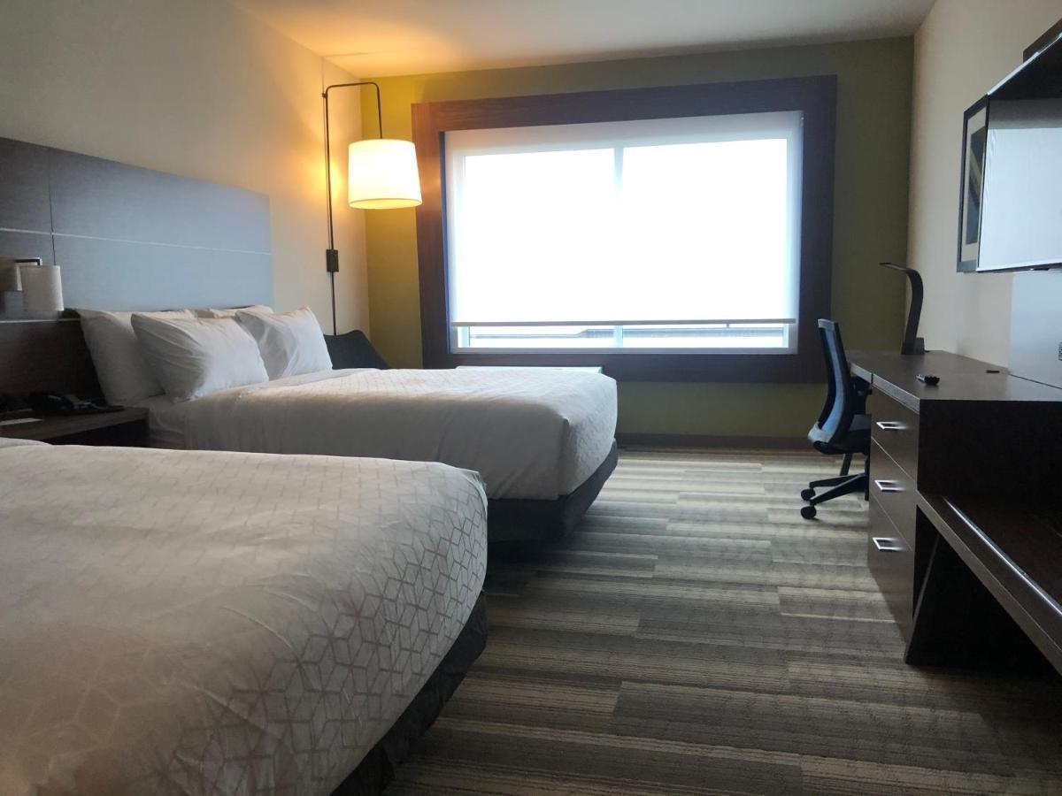 Holiday Inn Express & Suites - Madison West - Middleton By Ihg Ngoại thất bức ảnh