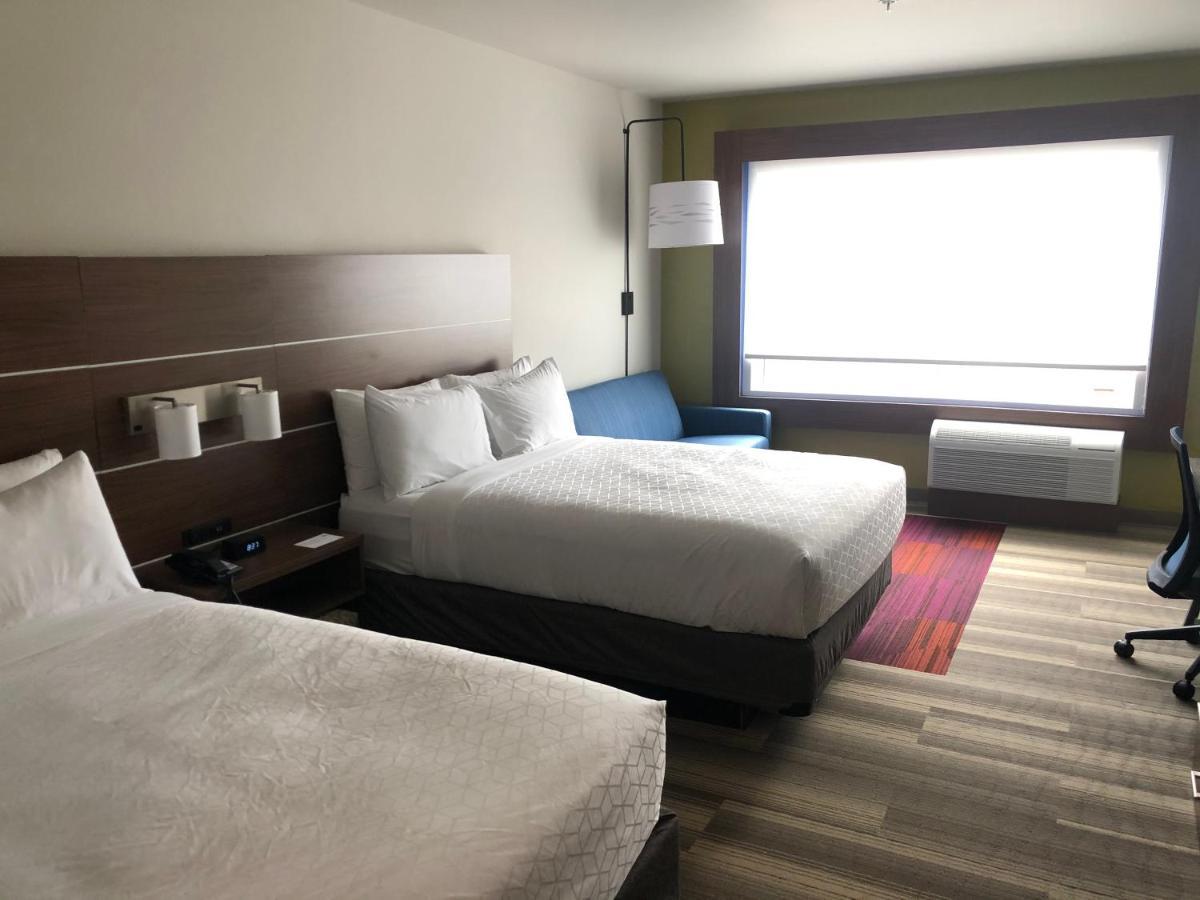 Holiday Inn Express & Suites - Madison West - Middleton By Ihg Ngoại thất bức ảnh