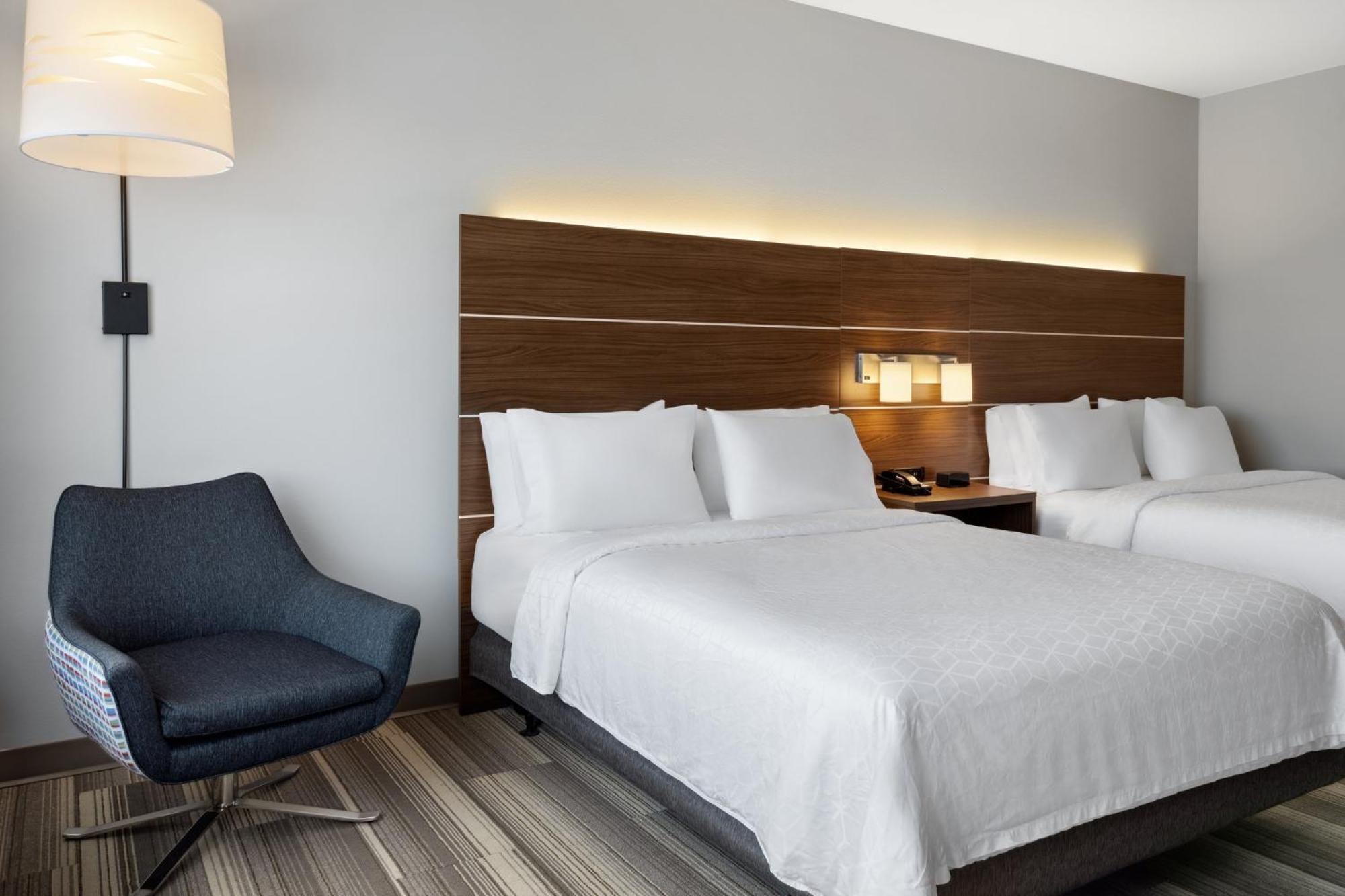 Holiday Inn Express & Suites - Madison West - Middleton By Ihg Ngoại thất bức ảnh