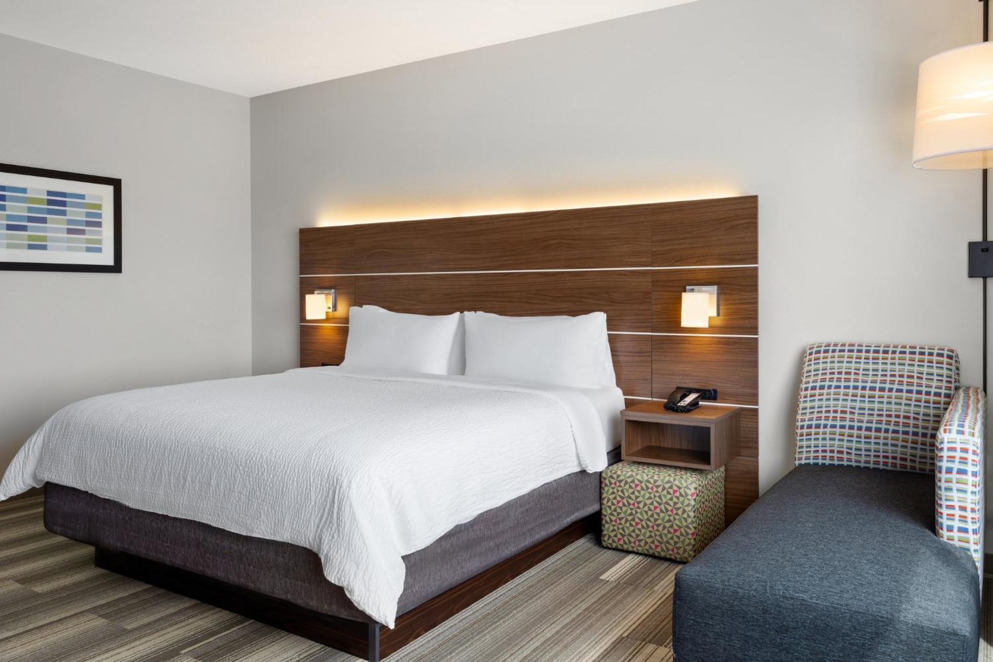 Holiday Inn Express & Suites - Madison West - Middleton By Ihg Ngoại thất bức ảnh